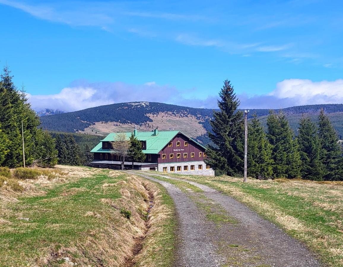 Albergue Bouda Na Plani - Horska Bouda Špindlerŭv Mlýn Exterior foto